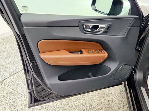 Used 2025 Volvo XC60 T8 Plus w/ Protection Package Premier AWD/4WD image 11
