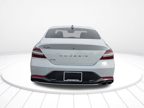 Used 2022 Genesis G70 2.0T image 12