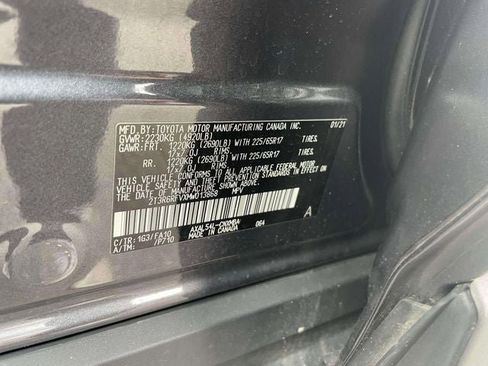 Used 2021 Toyota RAV4 XLE w/ Convenience Package image 19