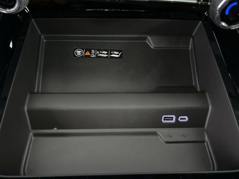 New 2026 Chevrolet Suburban High Country image 26