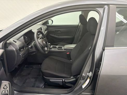 Used 2025 Nissan Sentra S FWD image 9