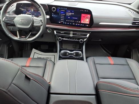 Used 2024 Chevrolet Traverse RS w/ LPO, Floor Liner Package AWD/4WD image 13