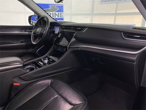 Used 2021 Jeep Grand Cherokee L Limited image 36