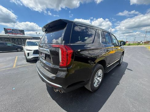 Used 2024 GMC Yukon Denali AWD/4WD image 3