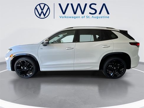 New 2026 Volkswagen Tiguan SE R-Line image 4