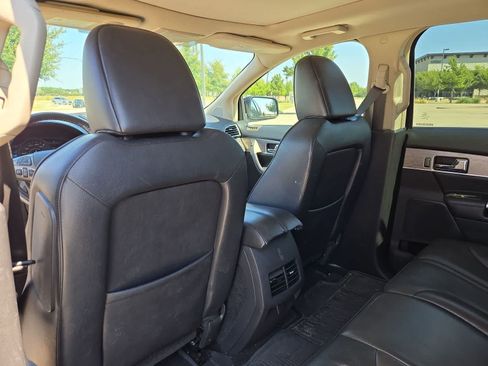 Used 2011 Lincoln MKX AWD w/ 102A Rapid Spec Order Code image 16