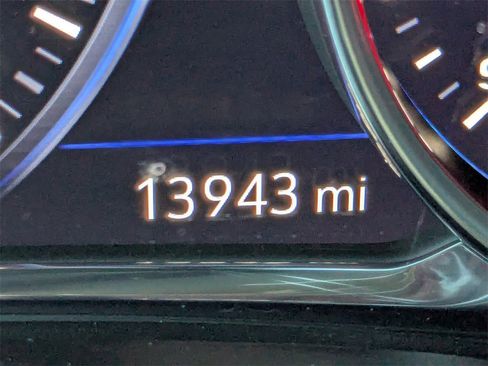 Certified 2024 Chevrolet Blazer Premier w/ Driver Confidence II Package image 39