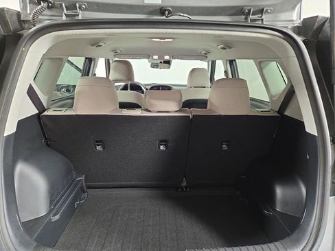 Certified 2025 Kia Soul LX w/ LX Technology Package FWD image 33
