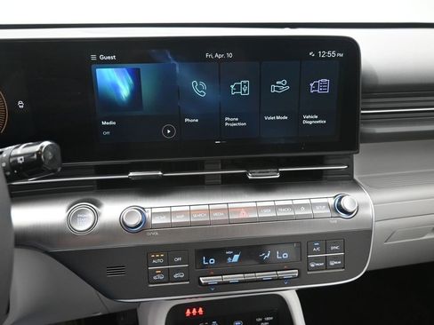 Used 2025 Hyundai Kona SEL image 4