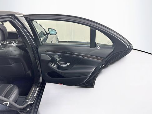 Used 2016 Mercedes-Benz S 550 4MATIC Sedan image 30