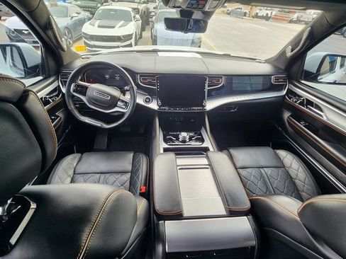 Used 2022 Jeep Grand Wagoneer Series III image 24