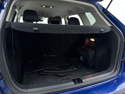 Used 2023 Volkswagen Taos SE image 31