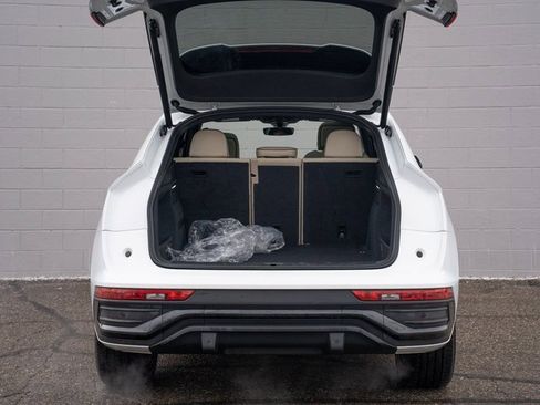 Used 2023 Audi Q5 2.0T Premium Plus w/ Premium Plus Package image 14