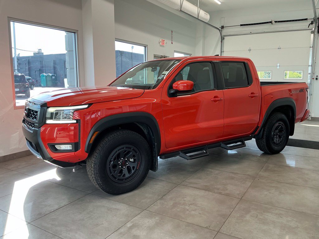 Used 2025 Nissan Frontier PRO-4X w/ Interior Protection Package AWD/4WD image 4