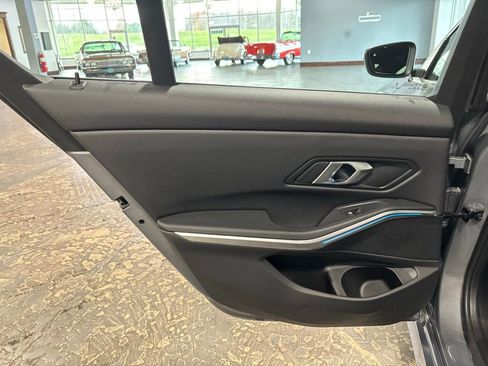 Used 2025 BMW 330i xDrive Sedan image 15