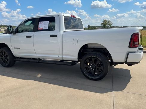 Used 2026 RAM 2500 Big Horn AWD/4WD image 6