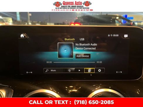 Used 2020 Mercedes-Benz GLB 250 4MATIC w/ Premium Package image 47