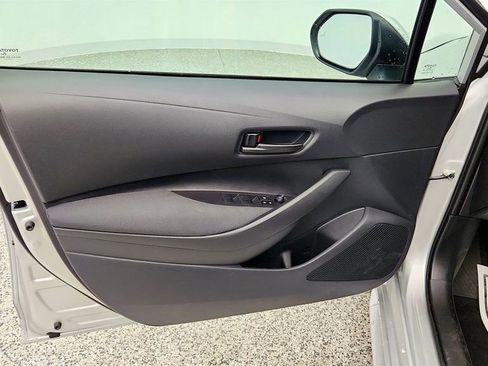 Used 2026 Toyota Corolla LE FWD image 10