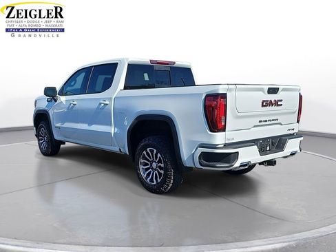 Used 2023 GMC Sierra 1500 AT4 w/ AT4 Premium Package image 7
