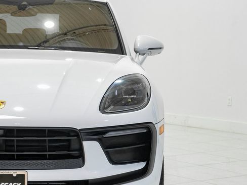 Used 2022 Porsche Macan image 40