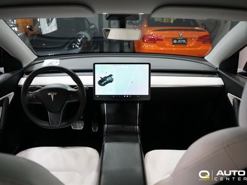 Used 2021 Tesla Model Y Long Range image 11