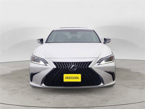 New 2025 Lexus ES 350 w/ Premium Package image 8