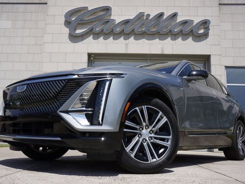 Used 2024 Cadillac Lyriq Tech image 11