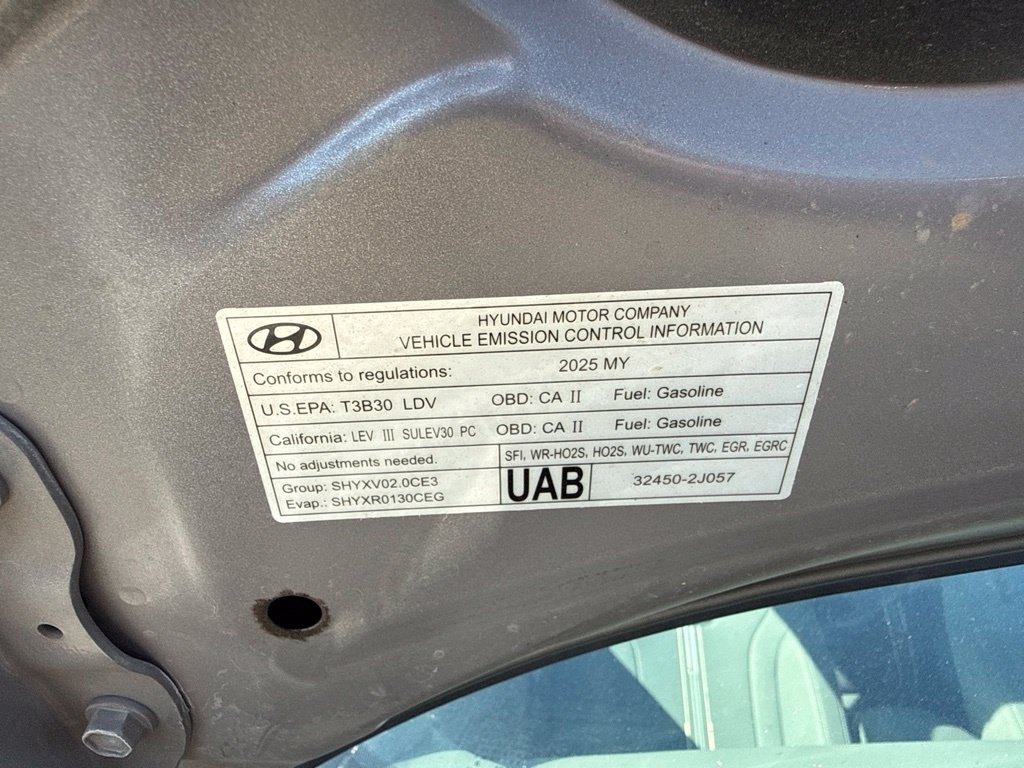 Used 2025 Hyundai Elantra SEL FWD image 23