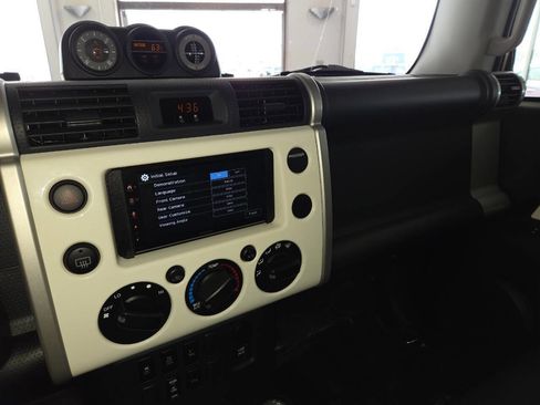 Used 2014 Toyota FJ Cruiser 4WD w/ Upgrade Package image 33