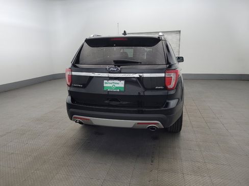 Used 2017 Ford Explorer Limited image 7