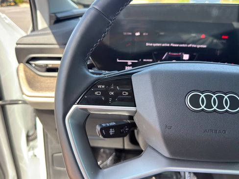 Used 2025 Audi Q5 Premium w/ Convenience Package AWD/4WD image 16