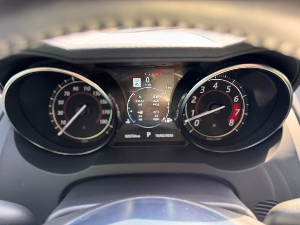 Used 2020 Jaguar F-TYPE Coupe RWD image 15