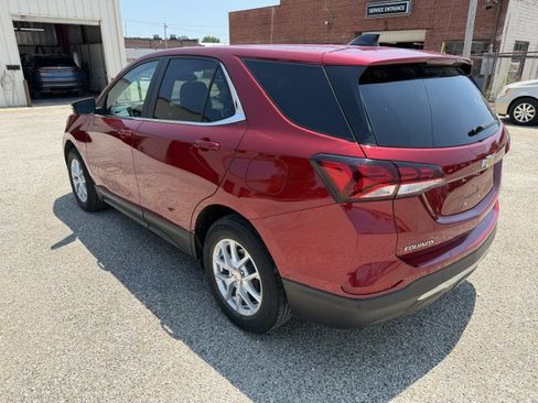 Used 2024 Chevrolet Equinox LT FWD image 3