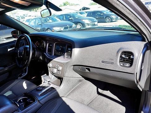 Used 2021 Dodge Charger SXT w/ Blacktop Package image 14