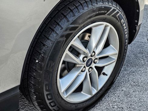 Used 2018 Ford Edge SEL w/ Equipment Group 201A image 11