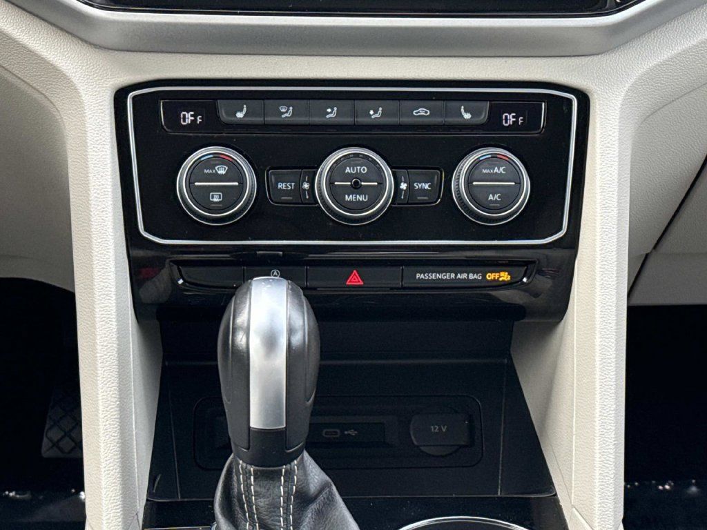 Used 2023 Volkswagen Atlas SE AWD/4WD image 16