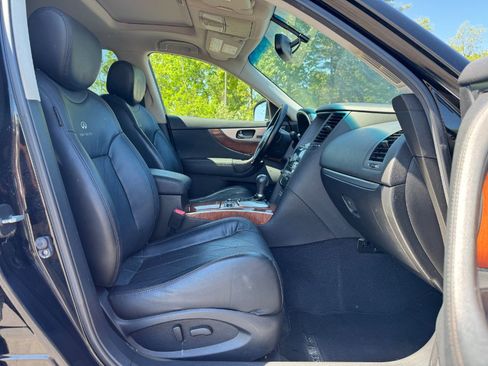 Used 2012 INFINITI FX35 AWD w/ Premium Pkg image 19