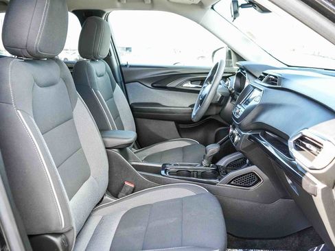 Used 2023 Chevrolet TrailBlazer LT image 16