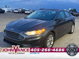 Used 2019 Ford Fusion SE image 1