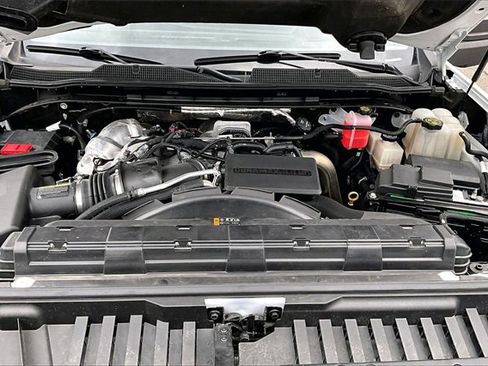 Used 2024 Chevrolet Silverado 3500 LT w/ Convenience Package image 31