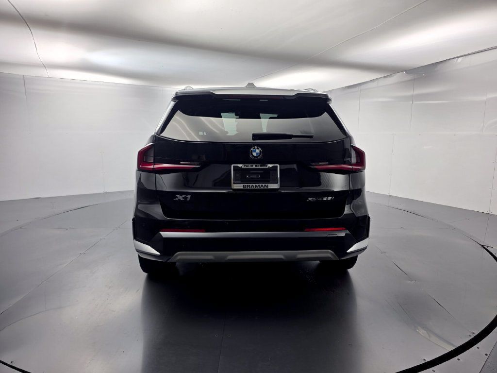 Certified 2024 BMW X1 xDrive28i w/ Convenience Package AWD/4WD image 5