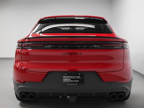 Certified 2026 Porsche Cayenne S AWD/4WD image 11