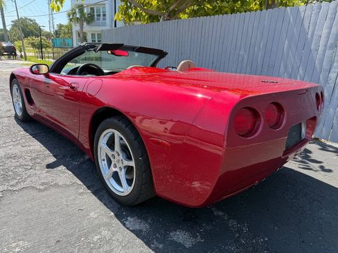 Used 2001 Chevrolet Corvette Convertible w/ Preferred Equipment Group2 RWD image 4