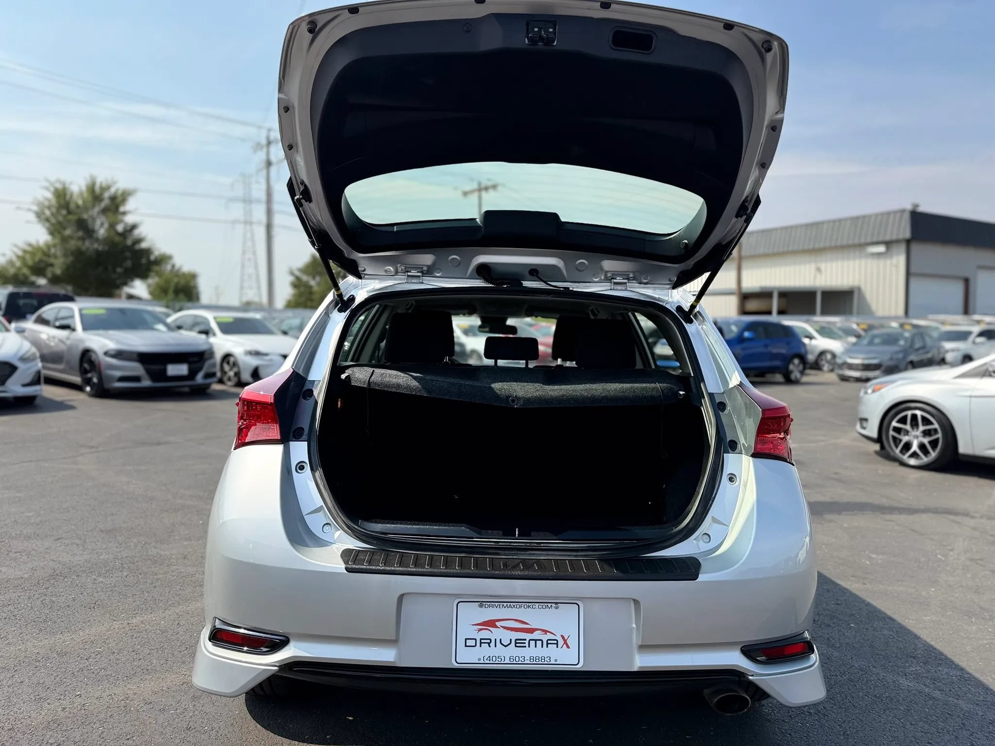 Used 2017 Toyota Corolla iM FWD image 34