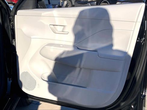 Certified 2025 Hyundai Kona SEL image 22