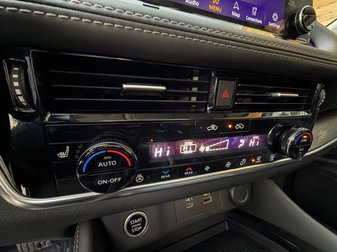 Used 2021 Nissan Rogue SL w/ Premium Package image 25