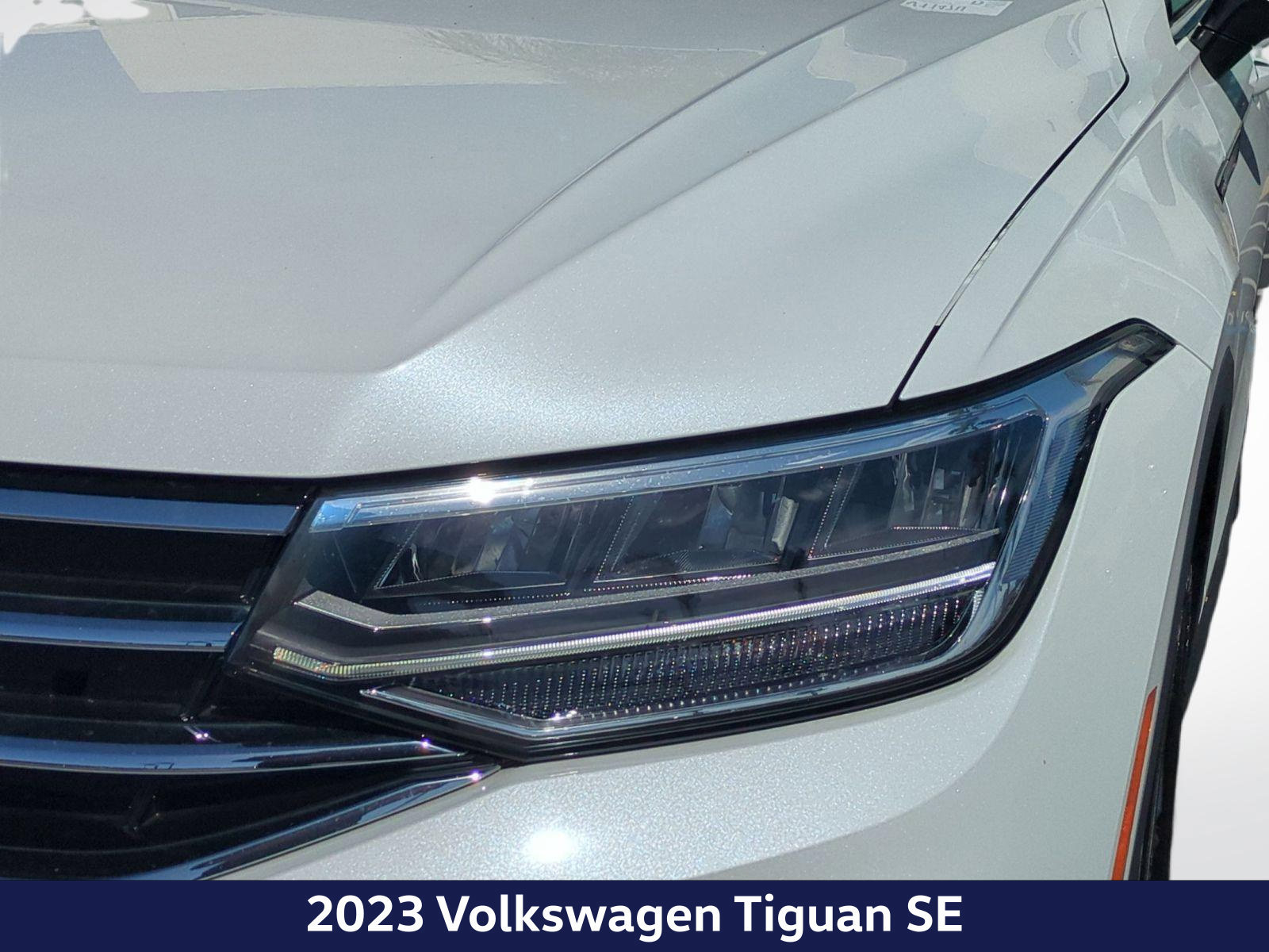 Used 2023 Volkswagen Tiguan SE FWD image 10