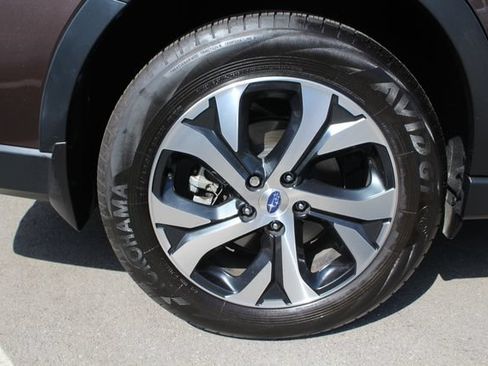 Used 2020 Subaru Outback Touring AWD/4WD image 9