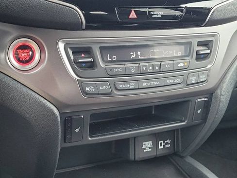 Used 2022 Honda Pilot Sport image 25