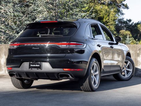 Certified 2021 Porsche Macan AWD/4WD image 11